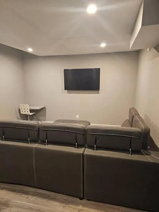 Ferienwohnung Calm And Cozy YYC